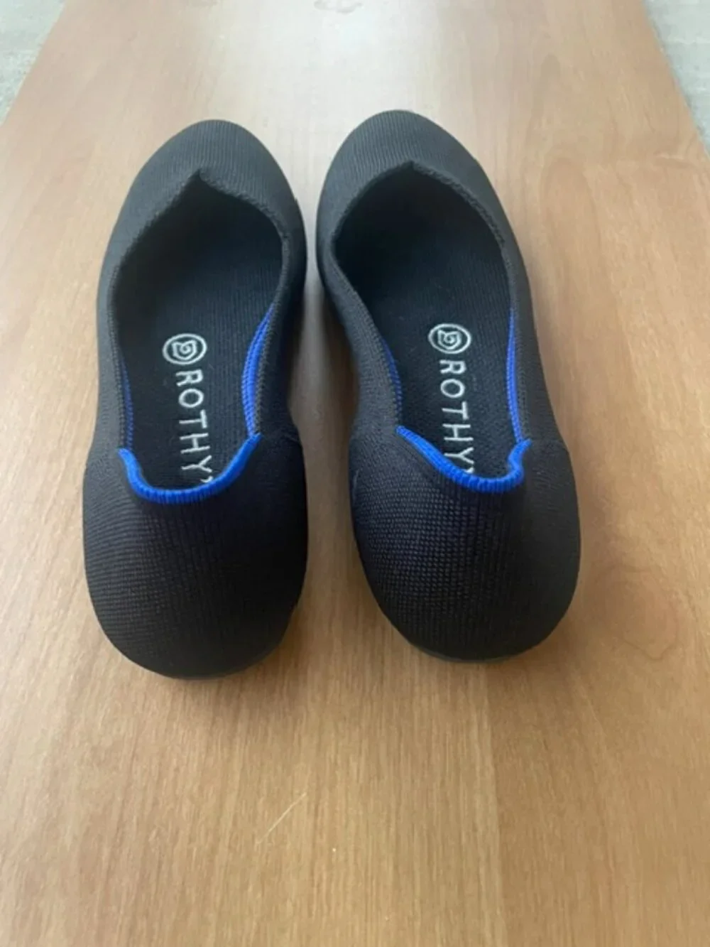 Rothys Women's Slip-on Round Toe Flats, Black, Size 6.5